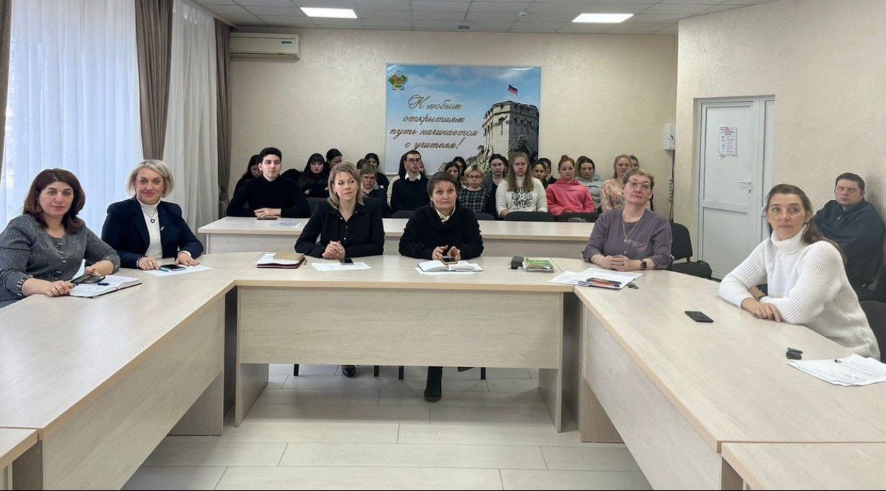В рамках декады Науки в Филиале СГПИ в городе Железноводске прошла ярмарка грантовых идей.