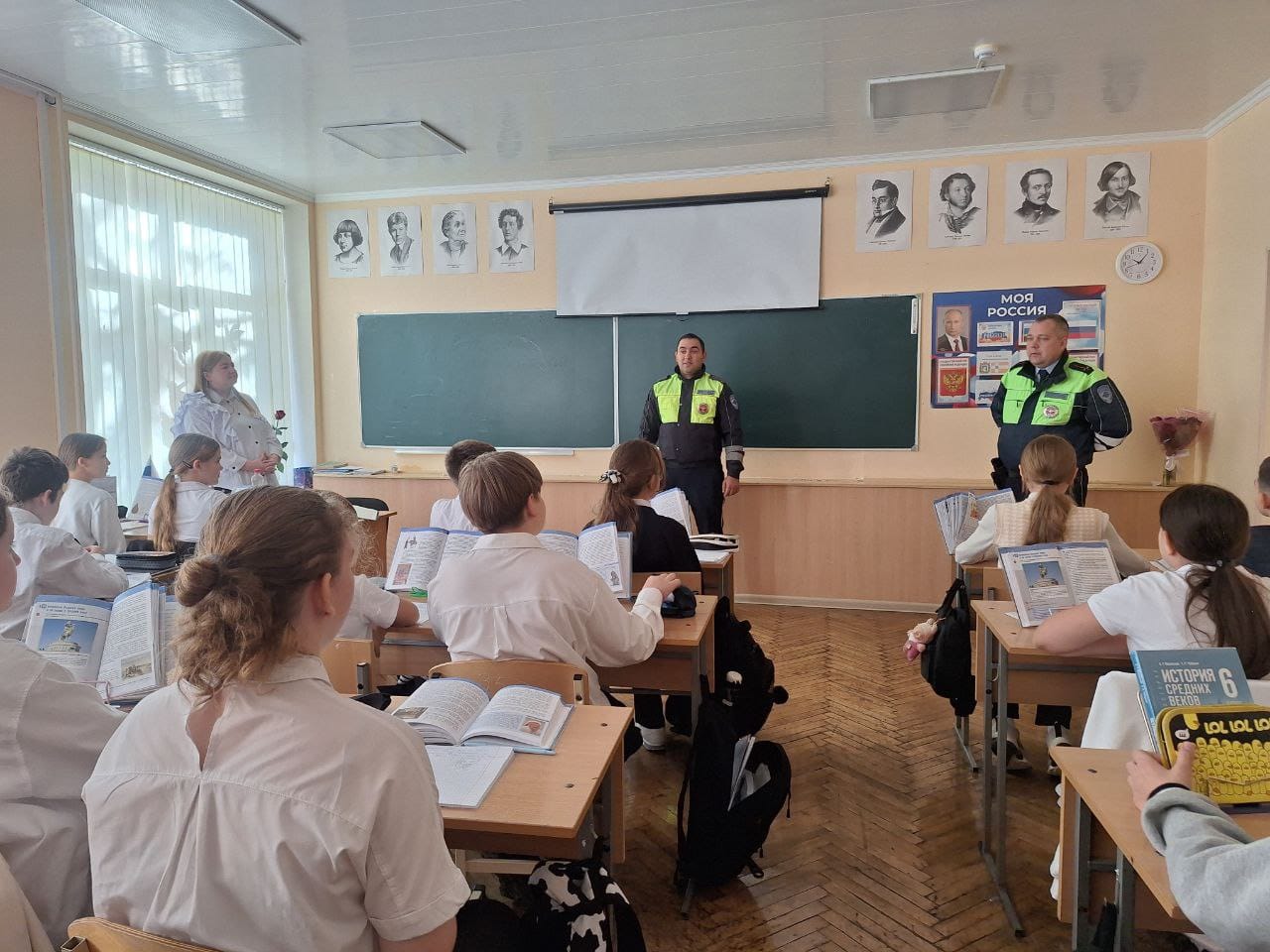 ВСТРЕЧА С ИНСПЕКТОРАМИ ДПС: ПРАВИЛА БЕЗОПАСНОСТИ ДЛЯ СОВРЕМЕННЫХ СРЕДСТВ ПЕРЕДВИЖЕНИЯ